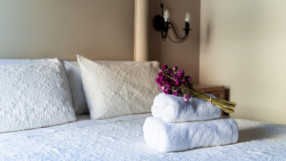 Hotel El Cerco Puente La Reina Ngoại thất bức ảnh